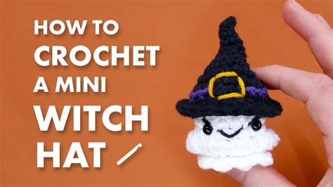 Crochet mini witch hats: the perfect spooky accessory